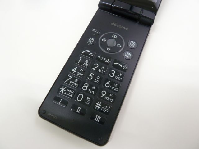 中古】 AQUOS ケータイ SH-02L ブラック docomo SIMロック解除済 ... SHARP AQUOSケータイ SH-02L 新品未使用品 SIMロック解除コー