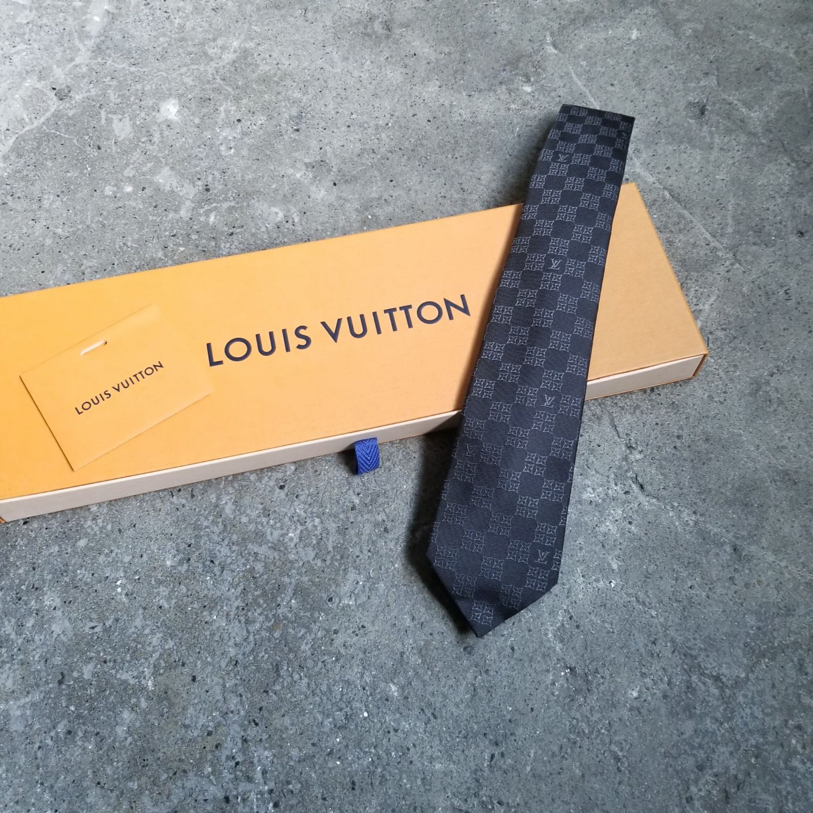 LOUIS VUITTON M96406 ネクタイ・フラワー チェック ルイ