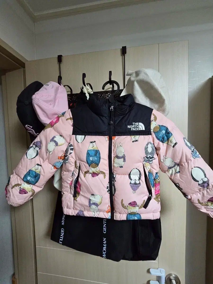 THE NORTH FACE ザノースフェイス キッズ 1996レトロ ヌプシジャケット ピンク 110