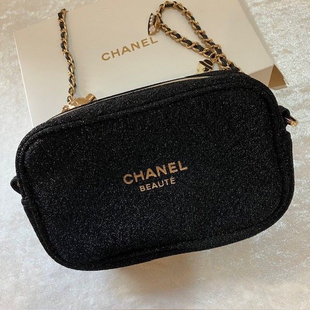 [CHANEL BEAUTE] ノベルティ ゴールドロゴ　ミニバッグ　ポーチ CHANEL BEAUTE] ノベルティ ゴールドロゴ ミニバッグ ポーチ