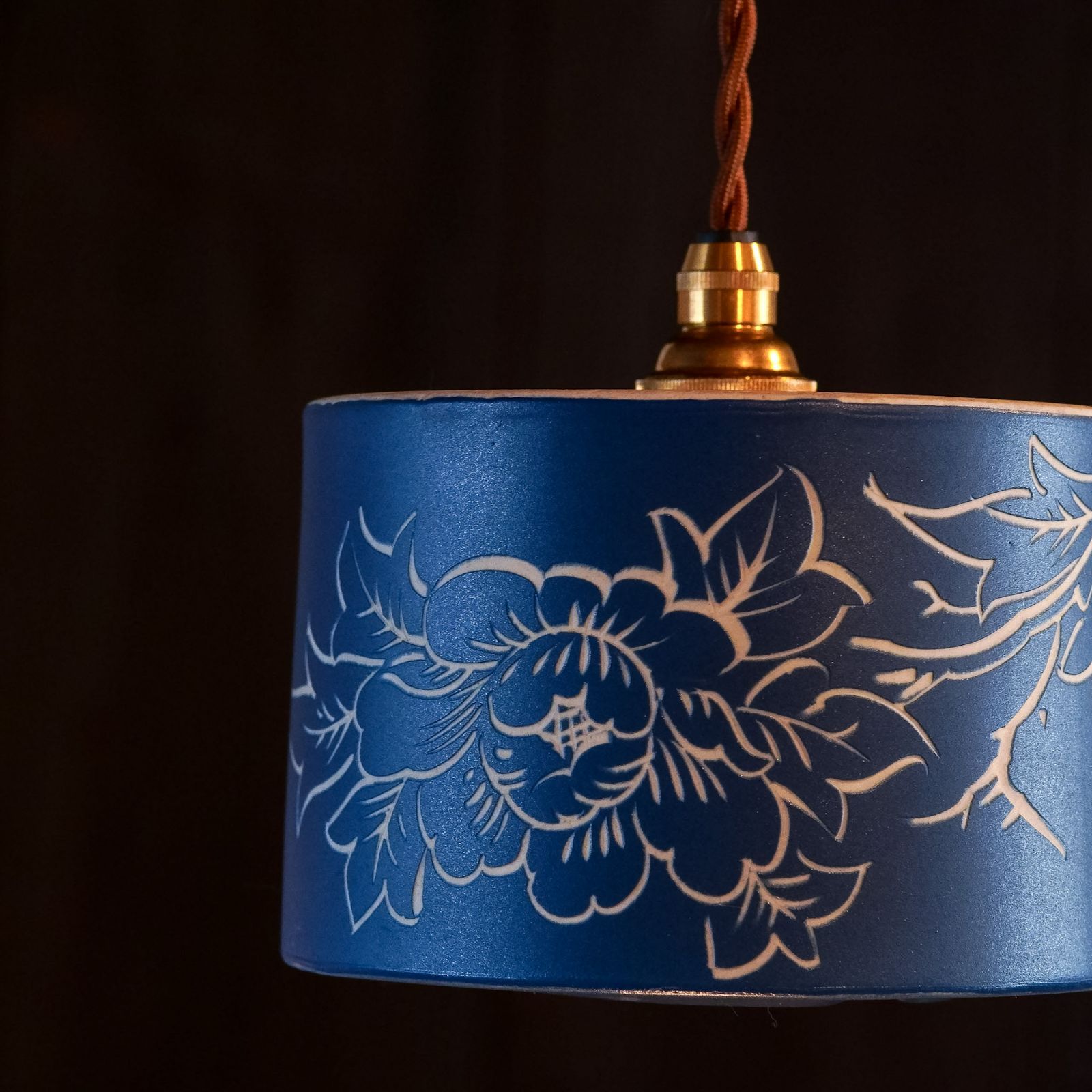 瀬戸焼｜赤津焼｜マット青色｜ペンダントライト