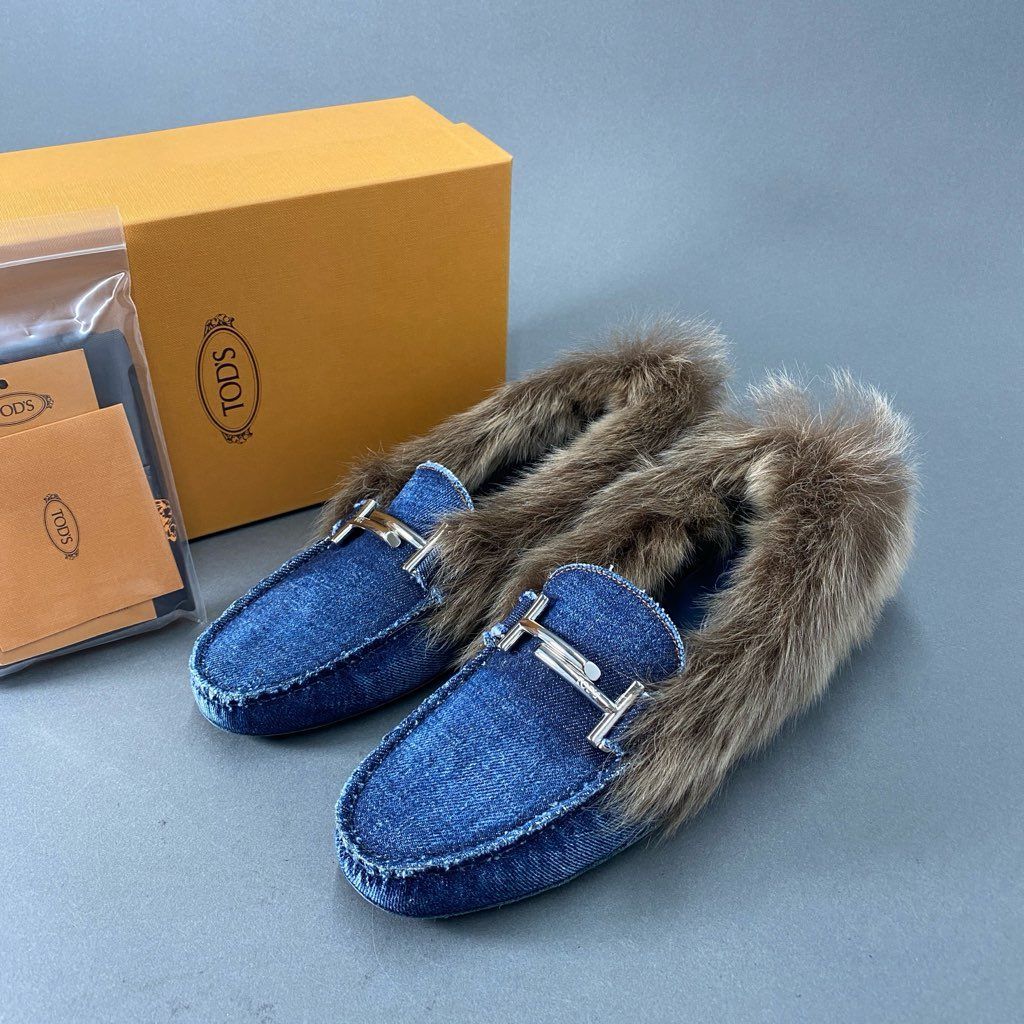 7i10 《美品》 TOD'S トッズ イタリア製 ローファー モカシン