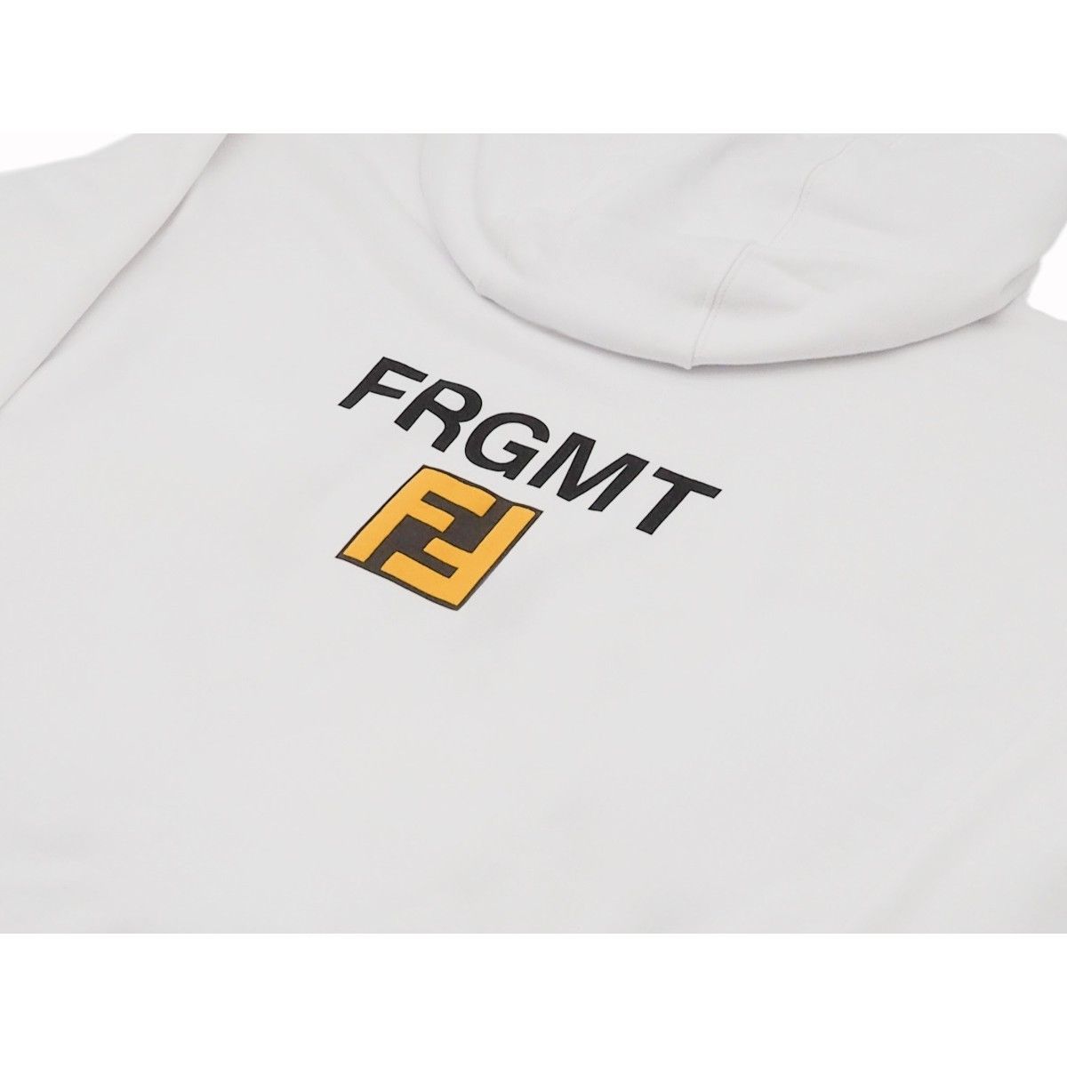 (美品)フェンディ×フラグメント×ポケモン トリプルコラボ スウェットサイズL 1/4発売｜Pokémon × Fragment × FENDI collection｜抽選/販売