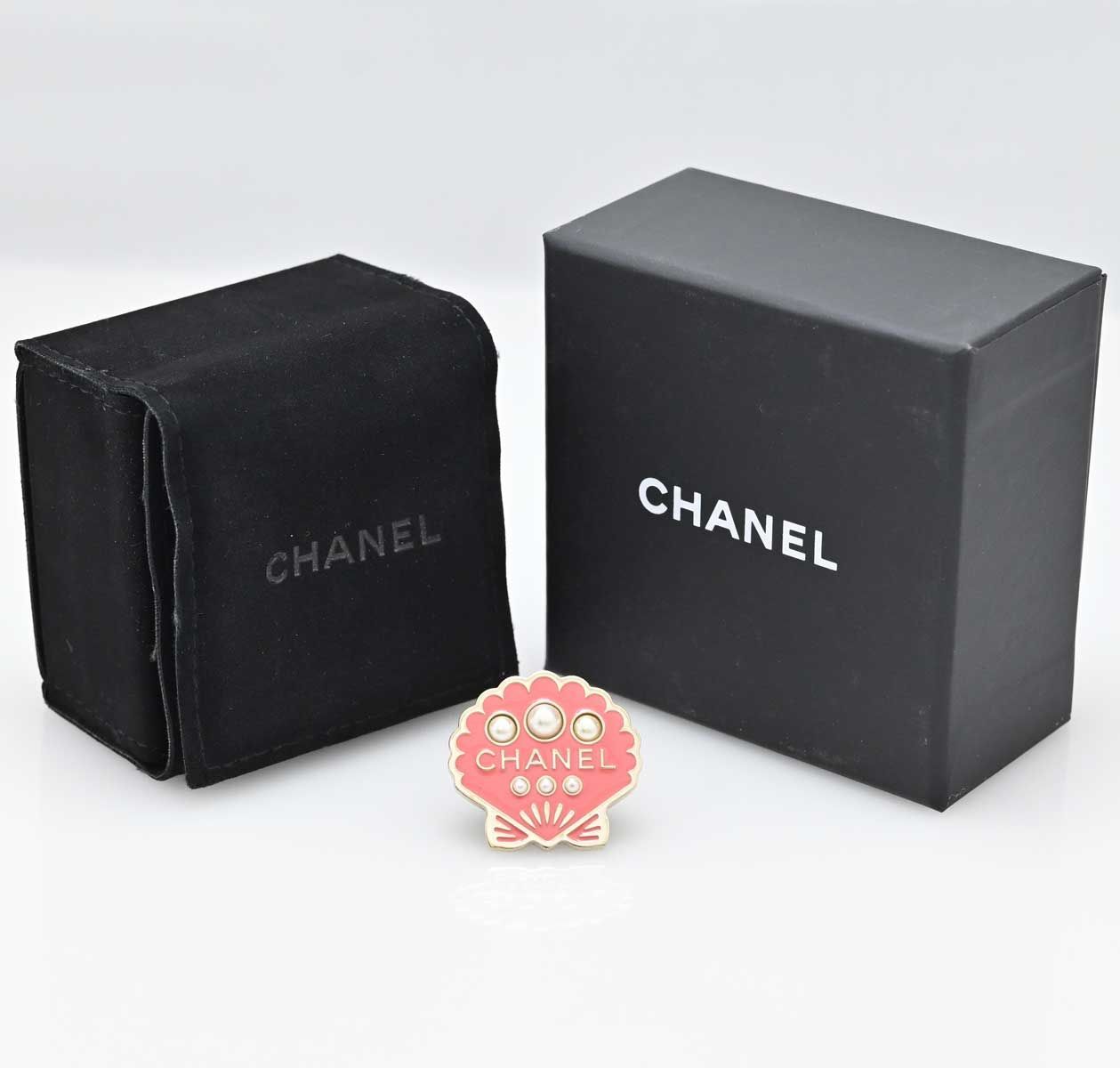 (3300) シャネル CHANEL 貝殻モチーフ ピンクブローチ フェイクパール B17C