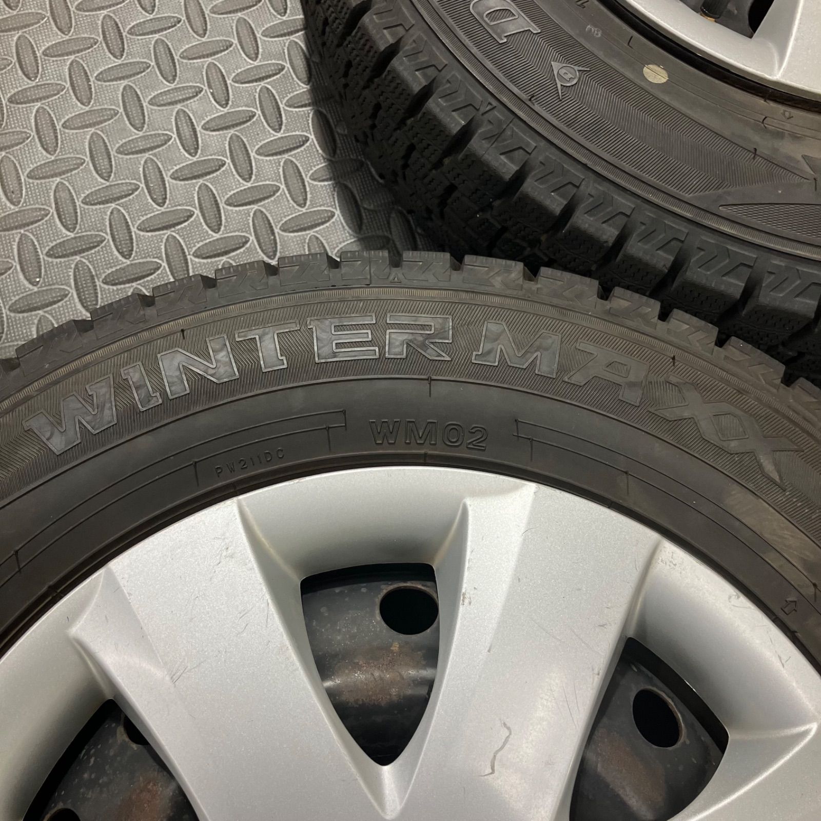 【激安大特価！】 21年製 145|80R13 ダンロップ ウィンターマックスWM02 ダイハツ タント ムーヴ ミラ スタッドレスタイヤ 1093E