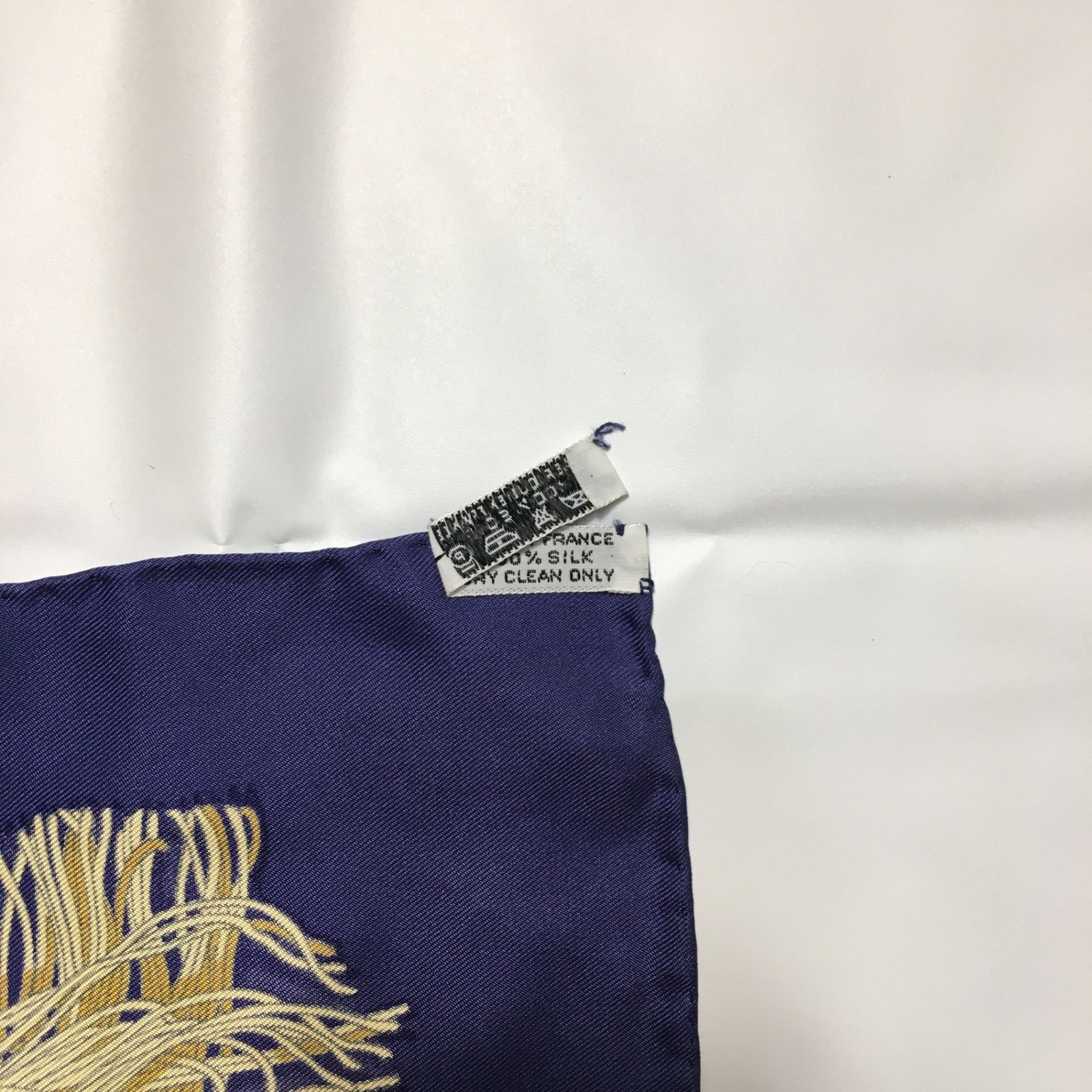 2506-82｜エルメス カレ 90 スカーフ シルク ネイビー 2506-82｜エルメス カレ 90 スカーフ シルク ネイビー - メルカリ
