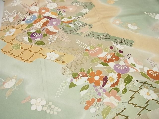 平和屋本店●極上　創業460年・千總　訪問着　駒刺繍　霞草花文　金彩　小田急扱い　逸品4s314 楽天市場】平和屋本店□極上 創業460年・千總 訪問着 駒刺繍 枝椿文 暈