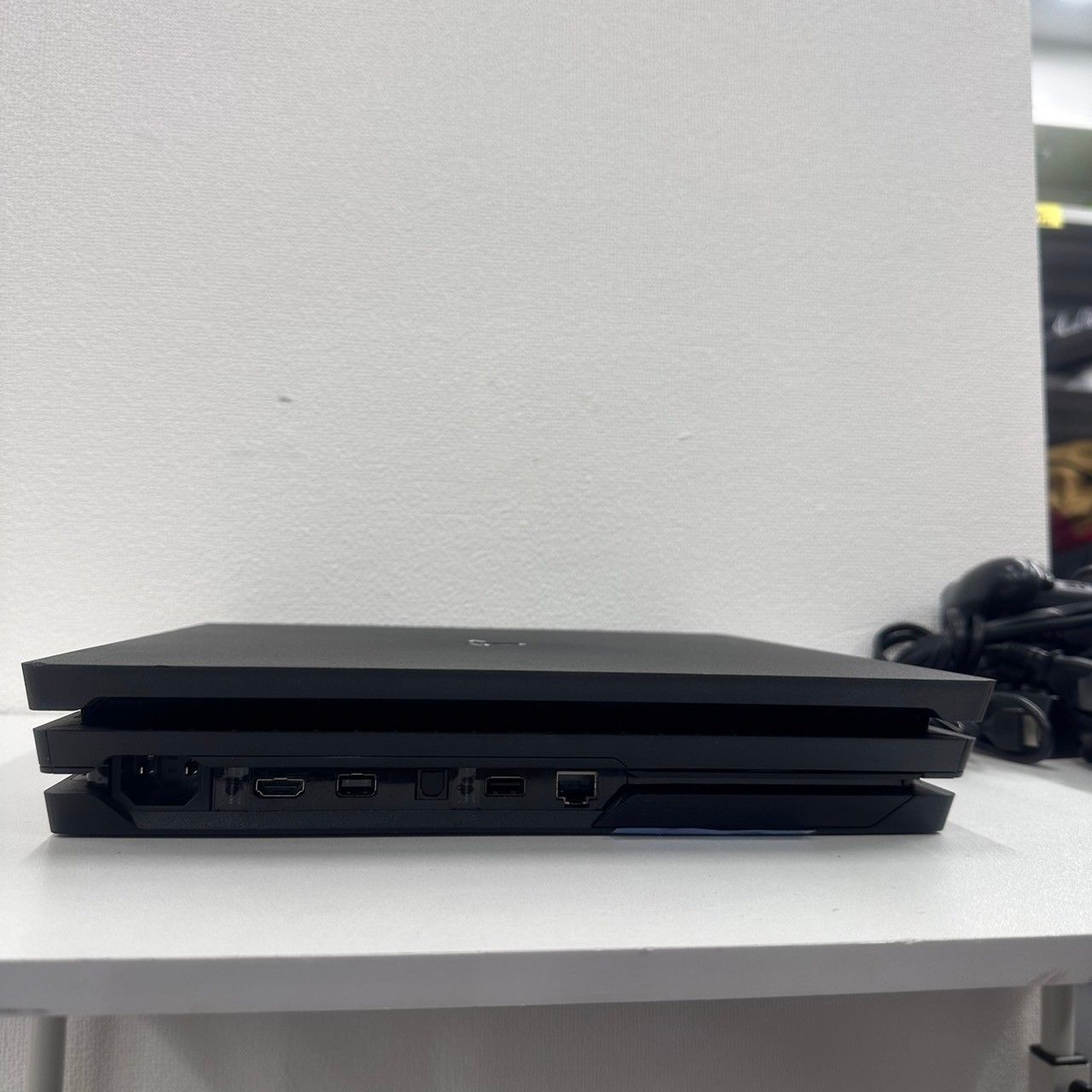 PS4 Pro CUH-7000B 本体 SONY ソニー PlayStation®4 Pro 1TB CUH-7000B B01PS4