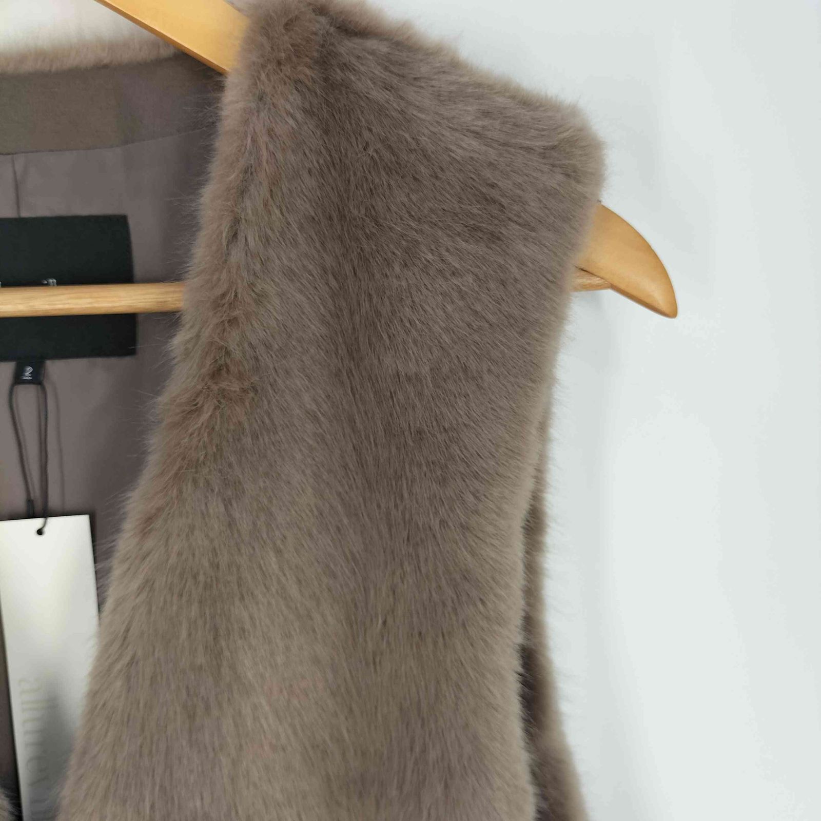 アルアバイル allureville フェイクファー ロングベスト レディース 2