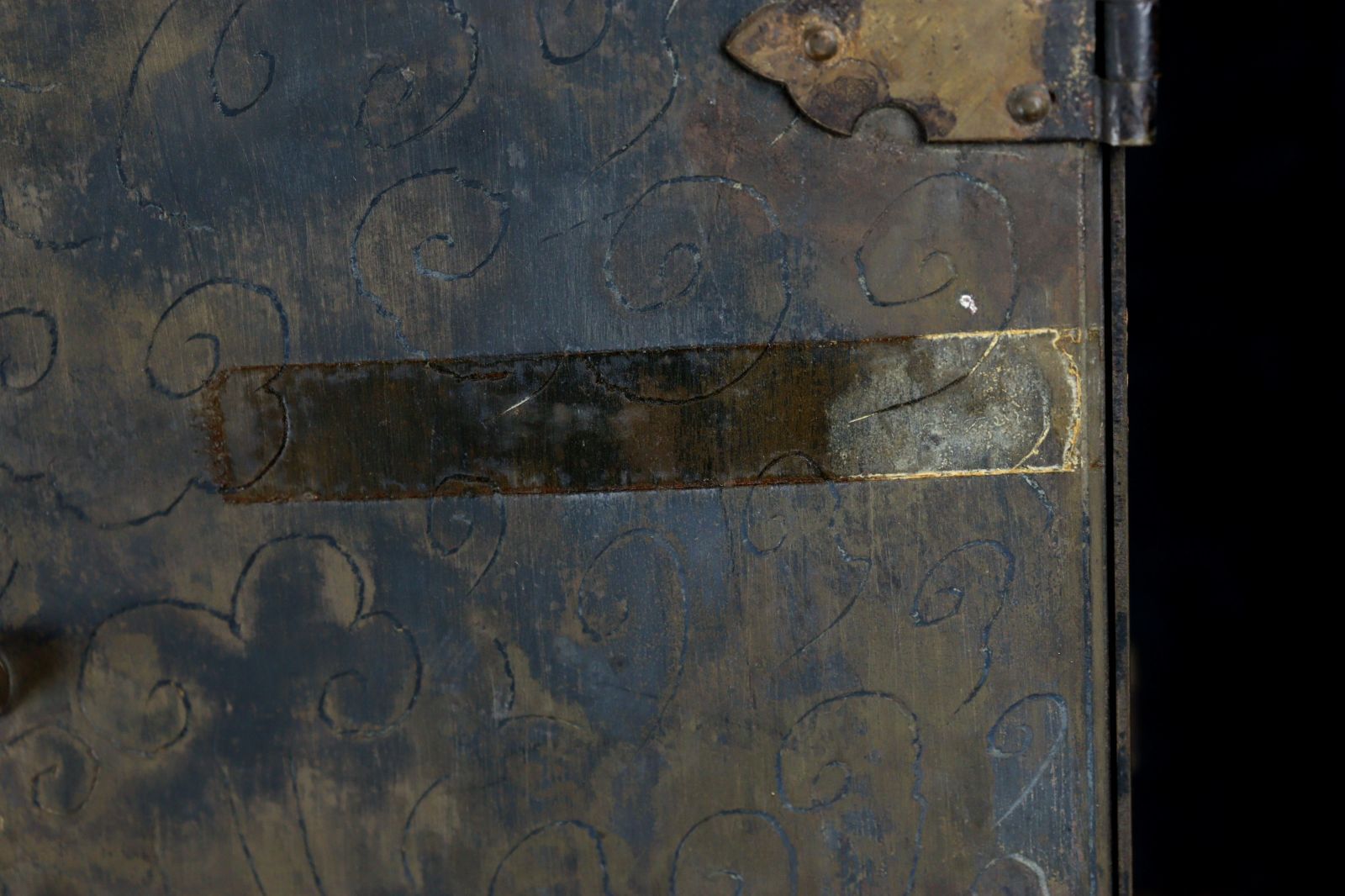 江戸時代五彩大盤 MC-228 八角篭目文様 オールド 玻璃 – 硝子工房 彩鳳