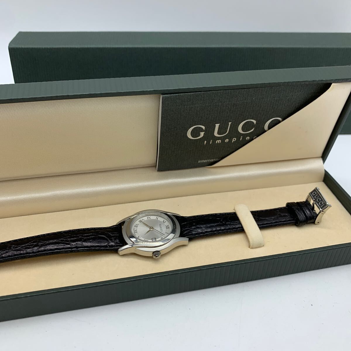 GUCCI グッチ 5500L レザーベルト シルバー文字盤 レディース 箱