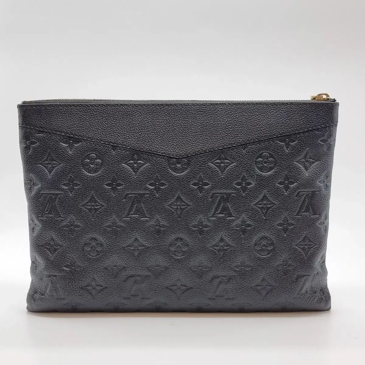 MIU MIU ブラック キルティング長財布チェーンウォレットクラッチ