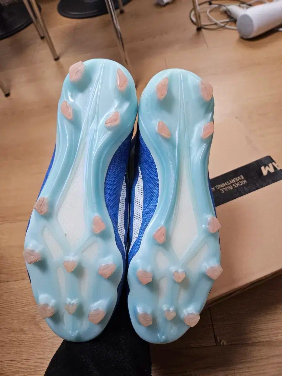 CRAZYFAST1FG 26.5 サッカーシューズ スパイク 青 サッカースパイク