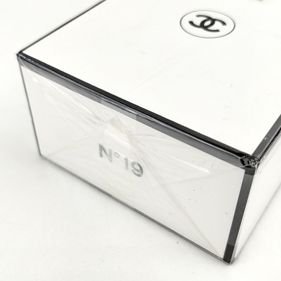 未開封 CHANEL シャネル N°19 ナンバーナインティーン オードトワレ 未開封 CHANEL シャネル N19 ナンバーナインティーン オードトワレ