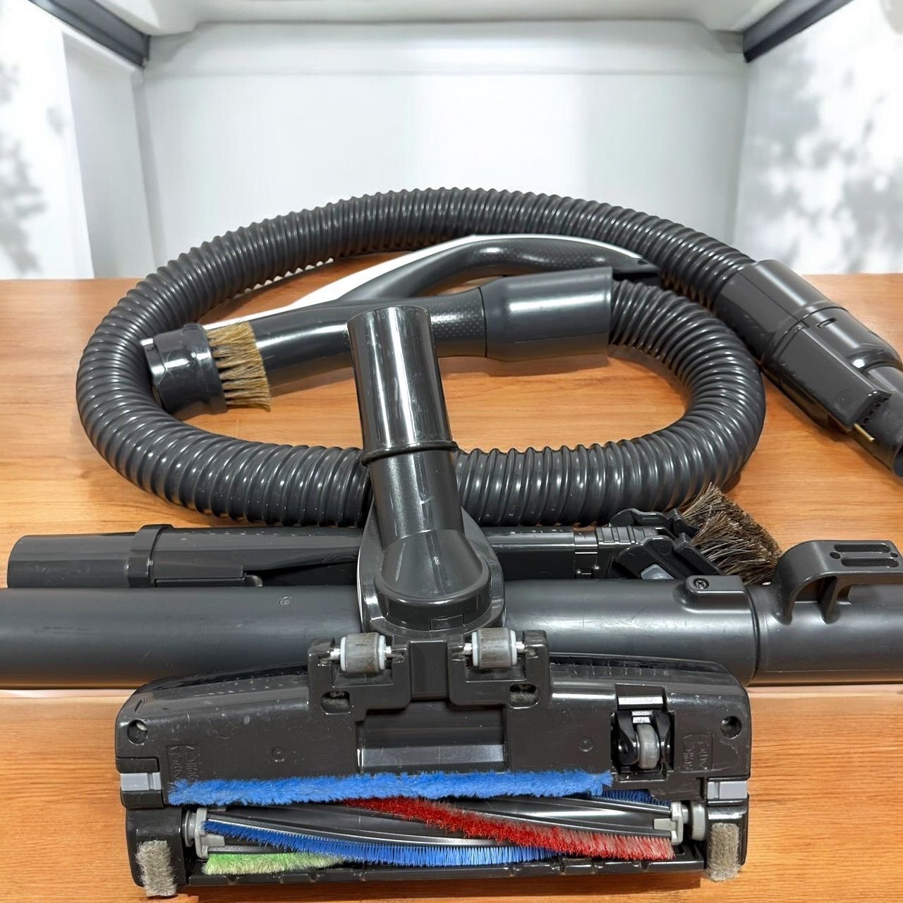 ☆美品 三菱 TC-GM1J セピアゴールド 紙パック掃除機 小型キャニスター ☆送料無料 美品 MITSUBISHI 三菱電機 TC-GM1J N セピアゴールド
