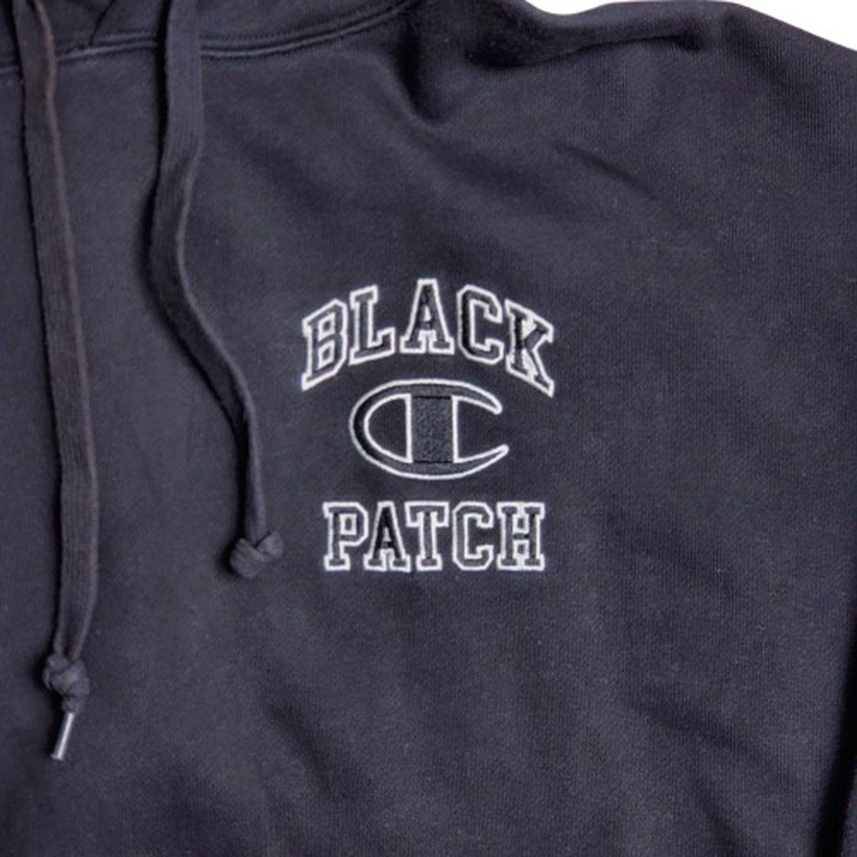Champion チャンピオン BLACK EYE PATCH コラボ スウェットパーカー 