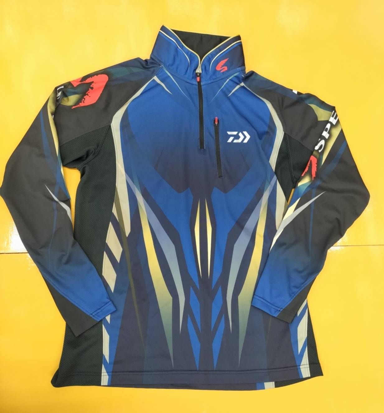 ダイワスペシャル　鮎長袖シャツＬサイズ ダイワスペシャル 鮎長袖シャツLサイズ ダイワスペシャル 鮎