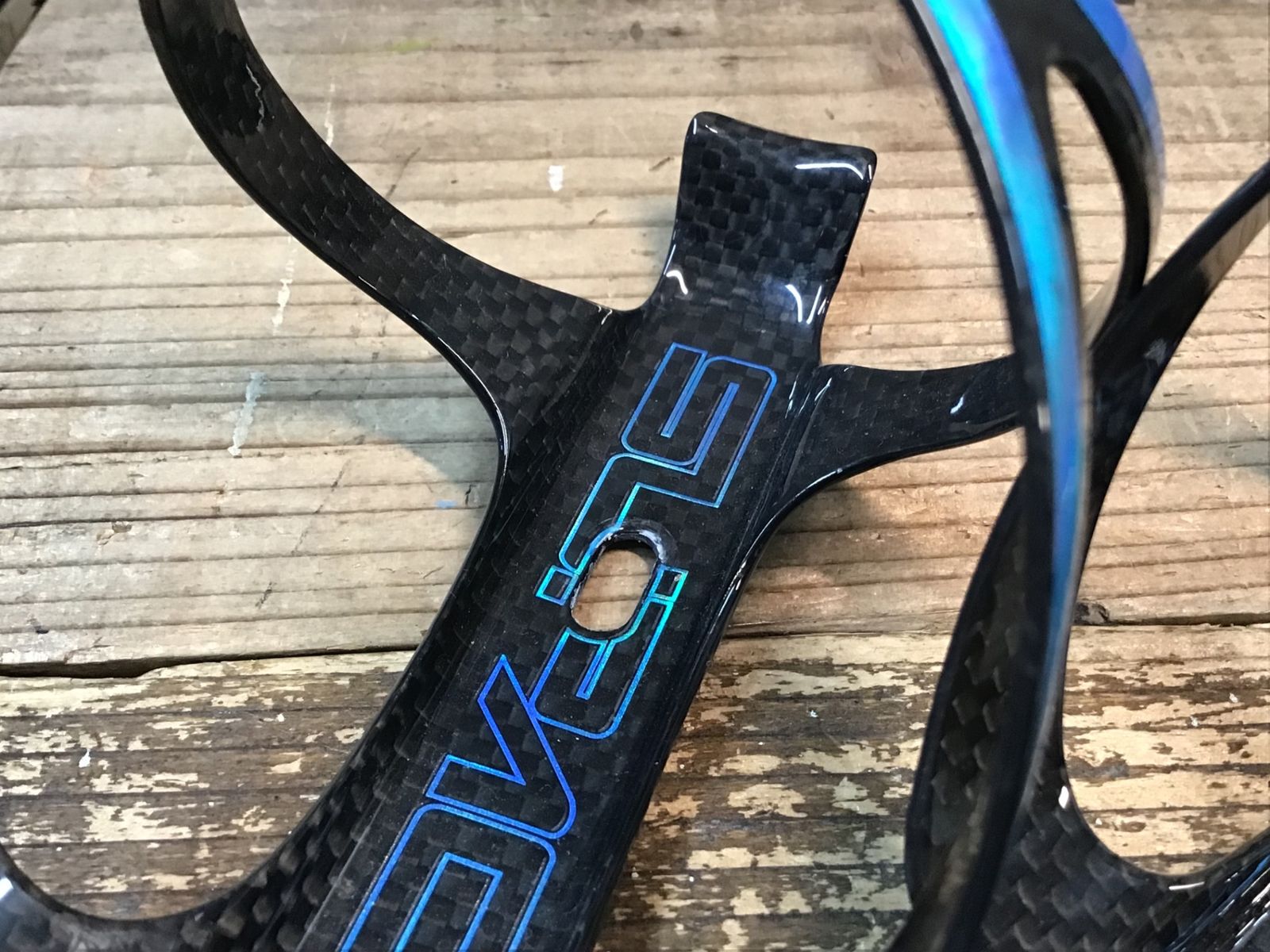 スパカズ ボトルケージ フライケージ カーボン ブラックカーボン　2個セット SUPACAZ(スパカズ) ボトルケージ FLY CAGE CARBON ( フライ ケージ