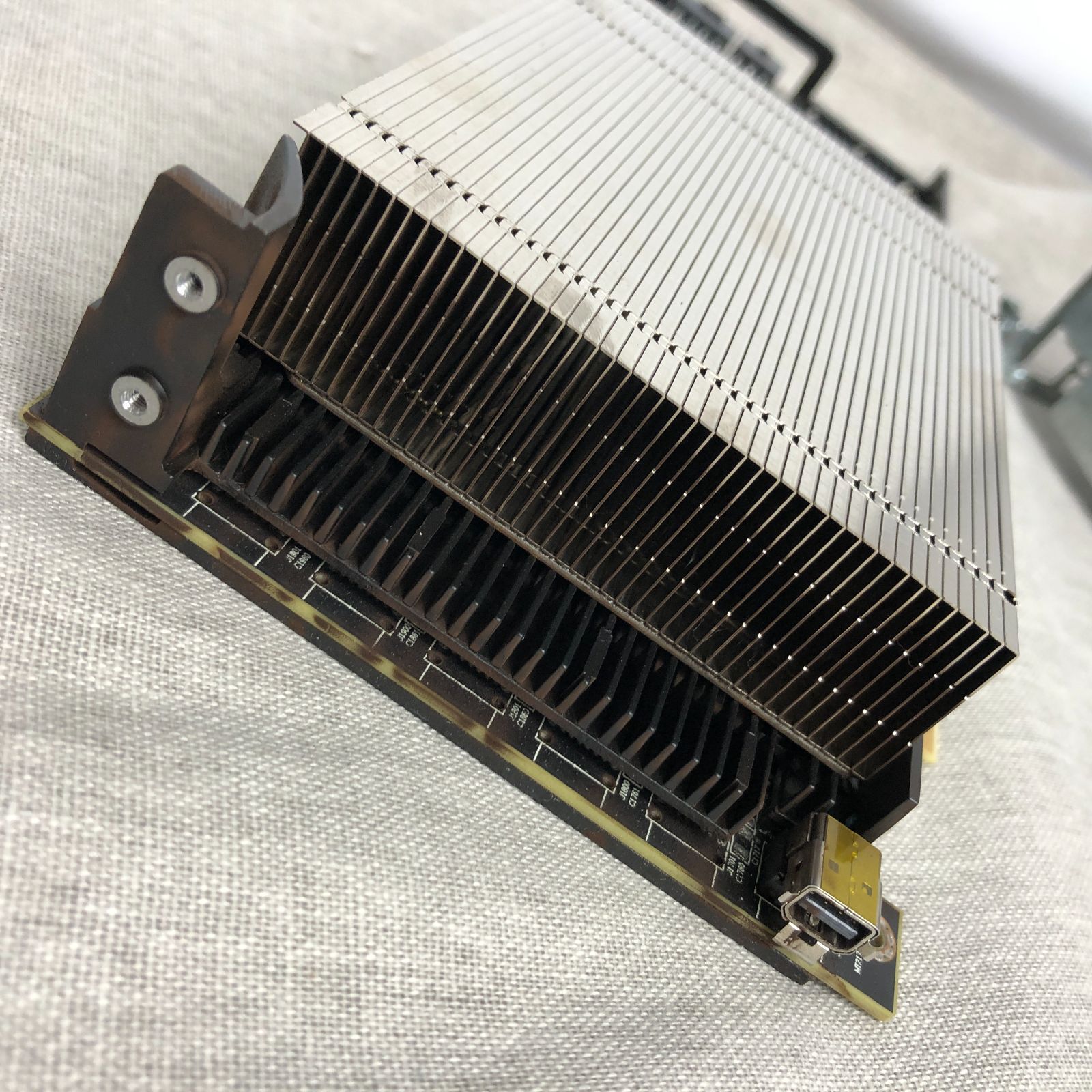 動作未確認/ジャンク品】サーバアクセラレータ AMD Radeon