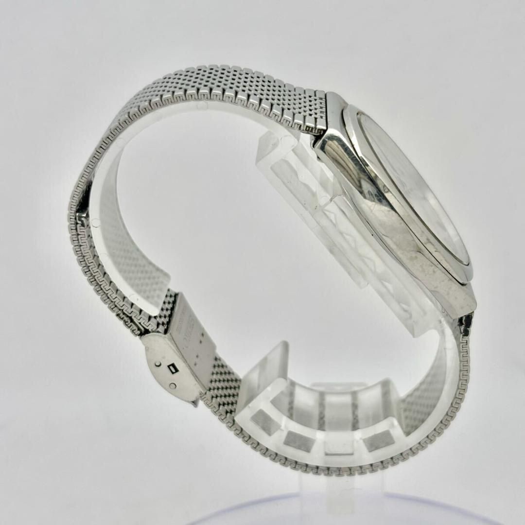 腕時計 シルバー