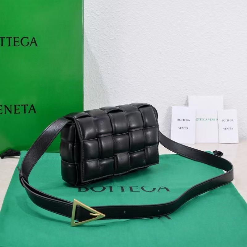 BOTTEGA VENETA カセット レザー バッグ ショルダーバッグ-MM