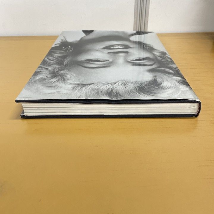 △01)【同梱不可】マリリン・モンロー写真集 1945-1962/アール
