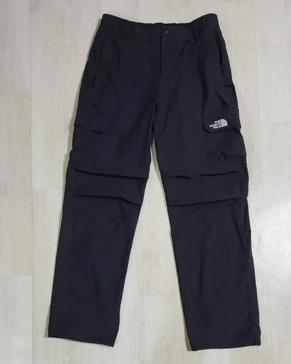 着用画像 THE NORTH FACE ザノースフェイス マウンテン カーゴ パンツ