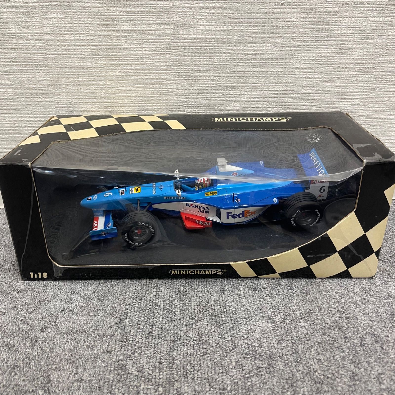 NPA】ミニチャンプス F1 ベネトン 1/18 模型 フィギュア - メルカリ