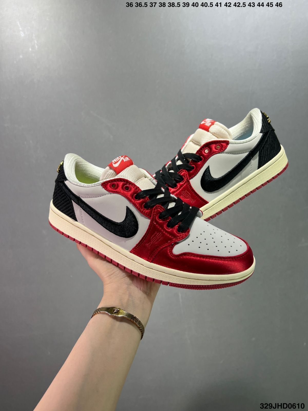 トロフィールーム × ナイキ エアジョーダン1 ロー OG セイル
