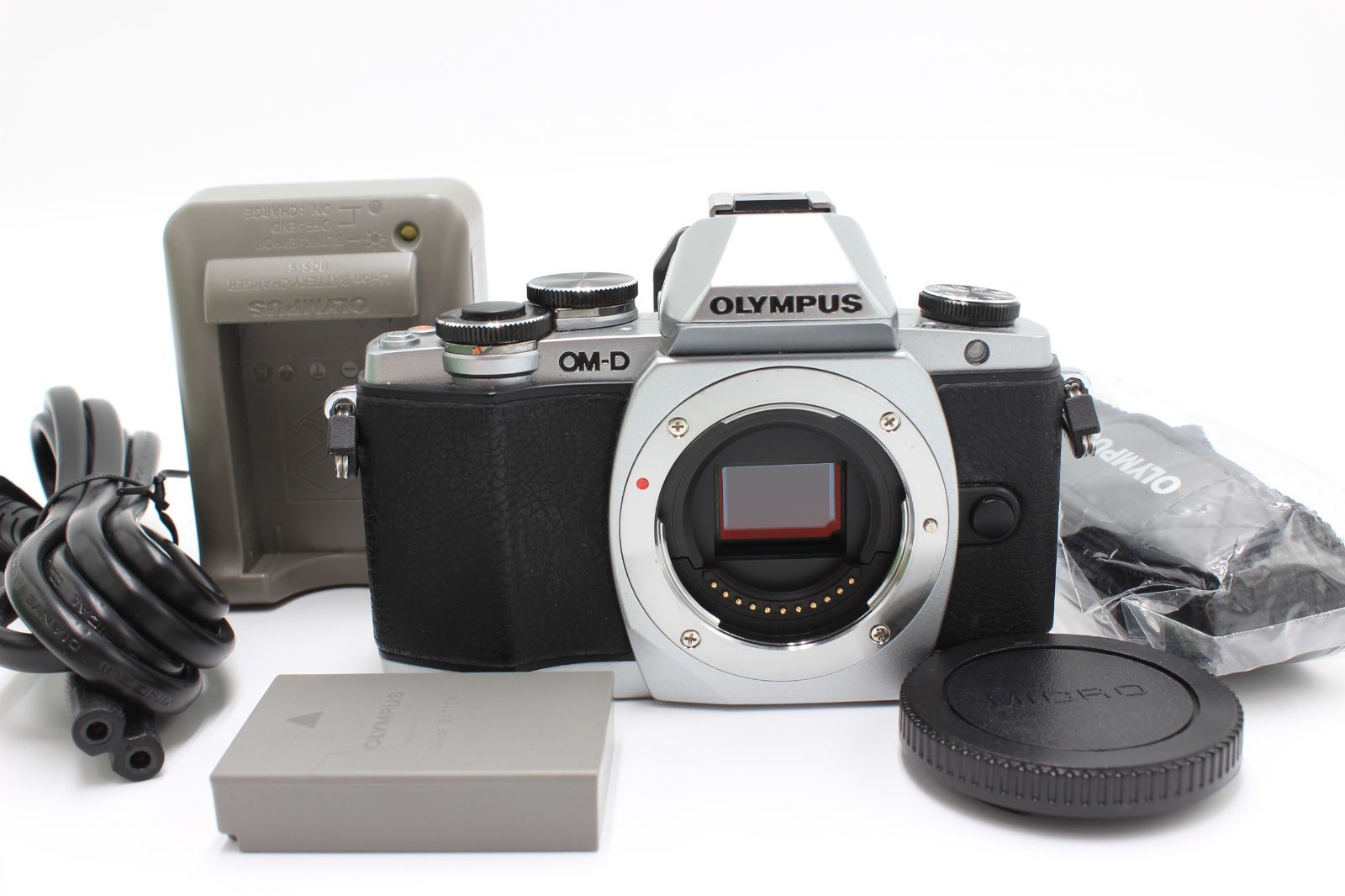 635ショット OLYMPUS OM-D E-M10 ボディ シルバー ミラーレス一眼 OM-D E-M10 BODY SLV オリンパス