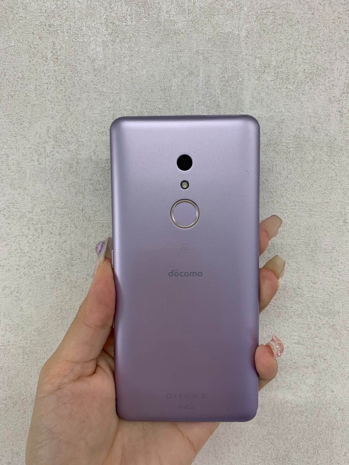 富士通 arrows Be4 F41-A パープル 32GB スマホ 本体 美品 arrows Be スマホ 中古 docomo Fujitsu Be4 F-41A Android