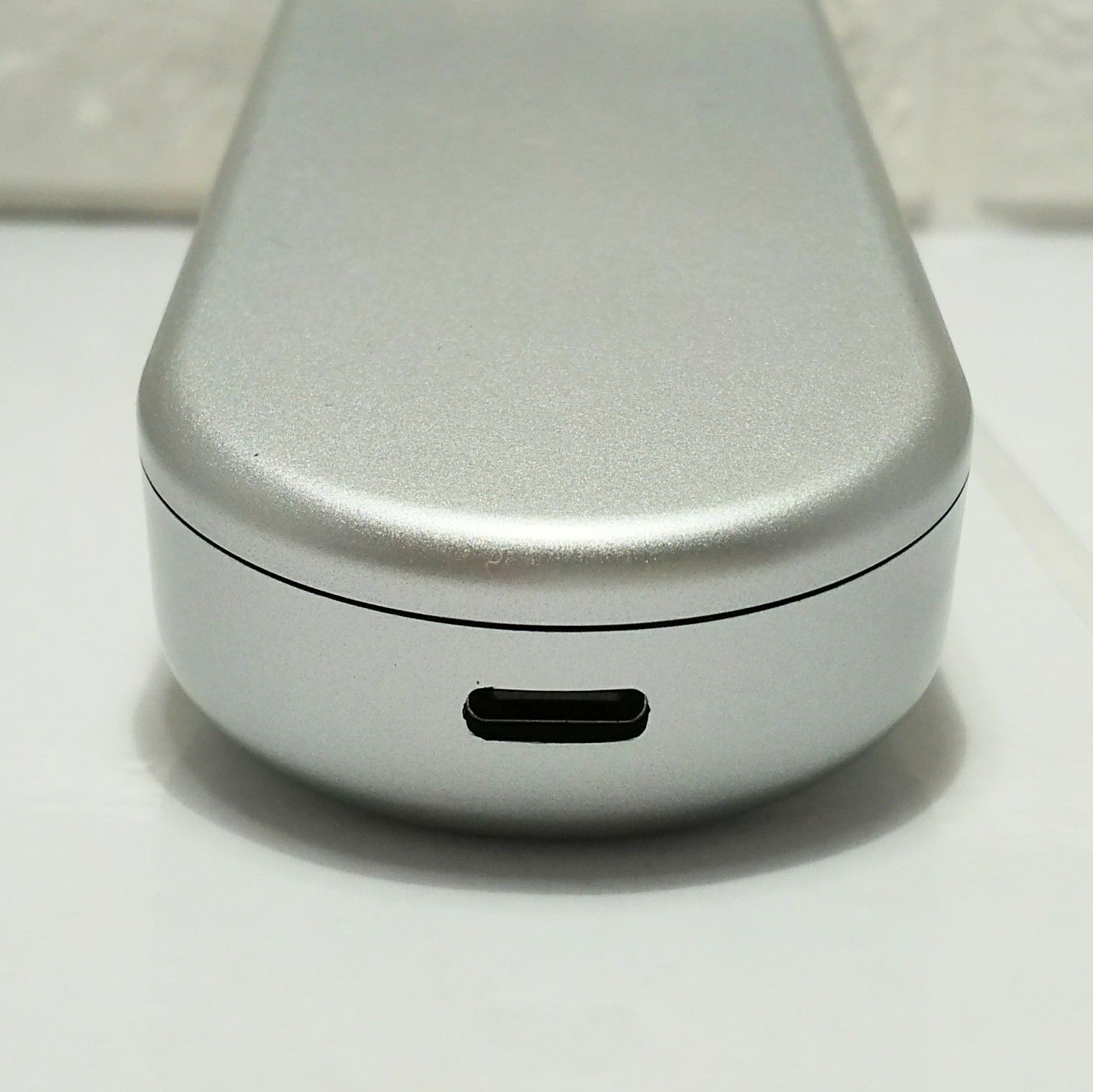 SALONIA/サロニア】EMSリフトブラシ 充電ケーブル欠品 箱付き