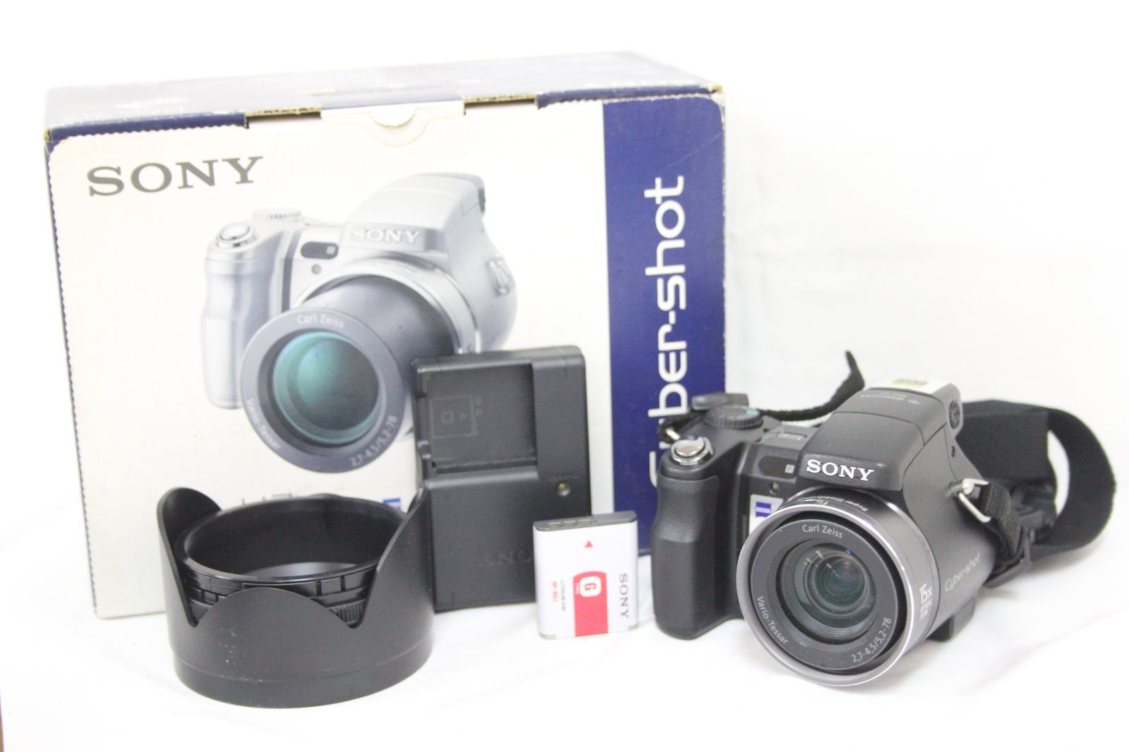 激レア❗️ジャマイカNFCピンバッチ、キーホルダー木製ペン、バッジ