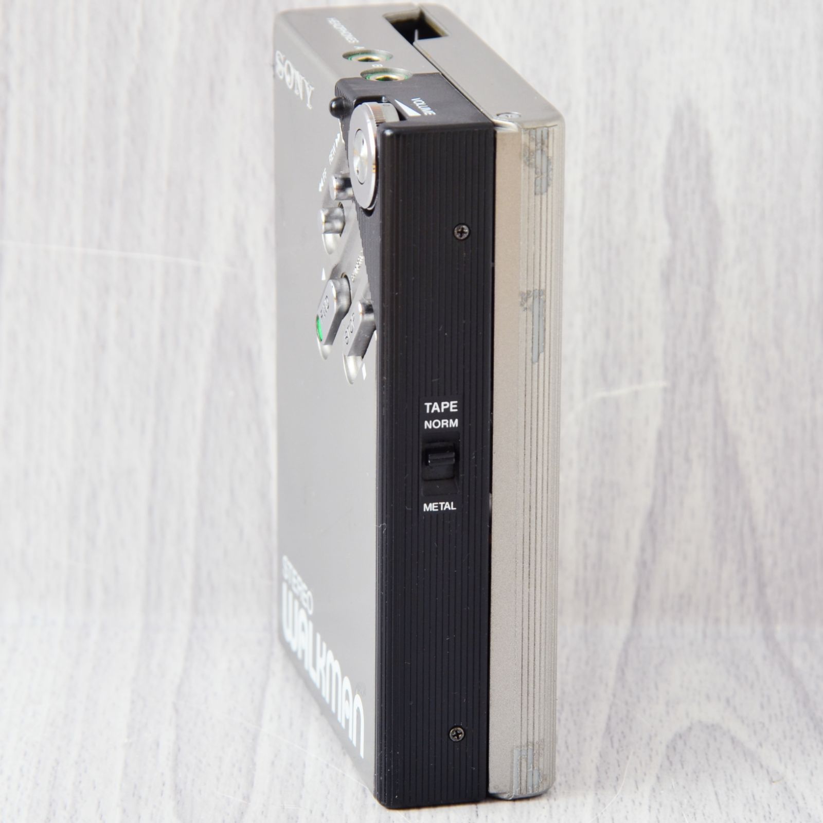 SONY WALKMAN WM-2 カセットウォークマン シルバー 整備済 SONY WALKMAN WM-2 カセットウォークマン 修理・整備済 完動品 - メルカリ