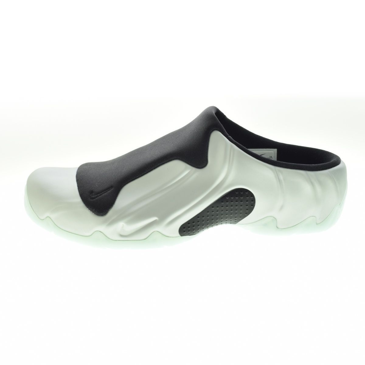 NIKE】FQ8257-002 CLOGPOSITE Chrome and Blackシューズ - メルカリ