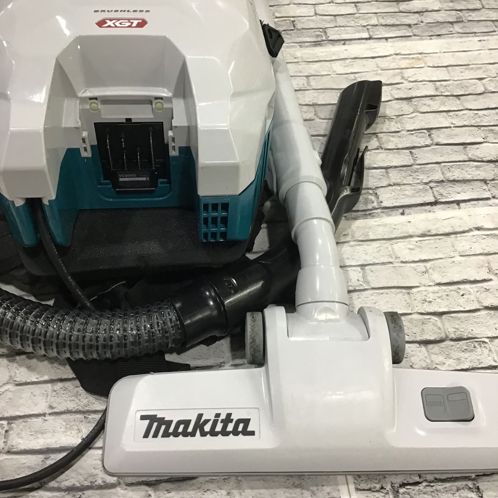 〇マキタ(makita) 40V 充電式背負クリーナ VC008GZ【川口店】 - メルカリ