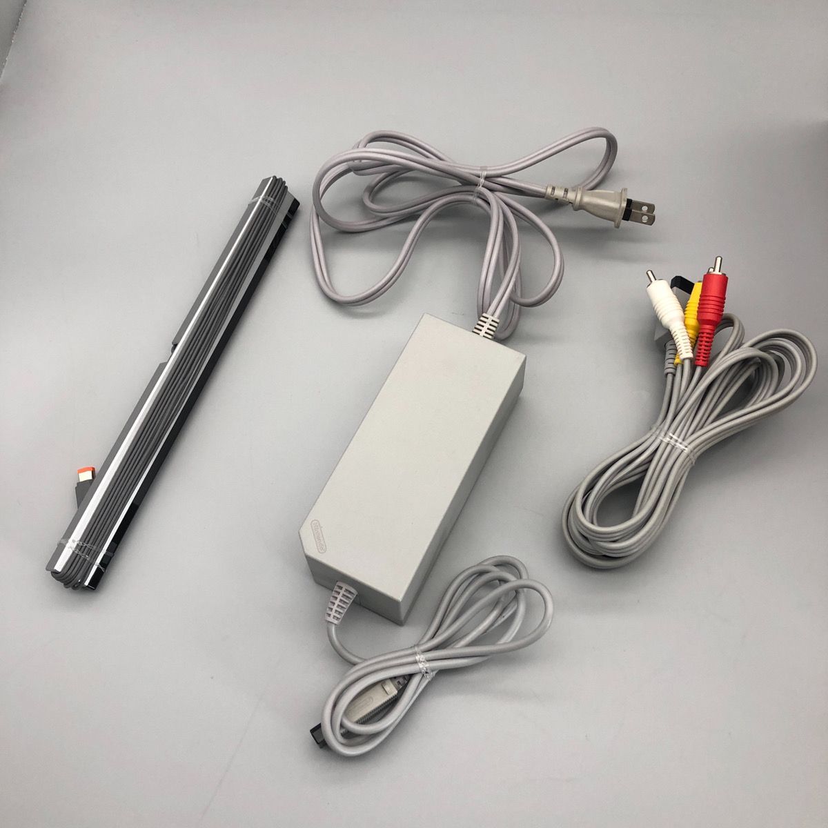 動作確認済】wii 本体 Nintendo ウィー スポーツリゾート すぐ