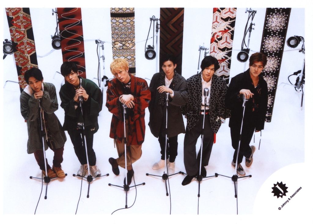 SixTONES 18年 JOHNNYS' Happy New Year IsLAND 集合 公式写真