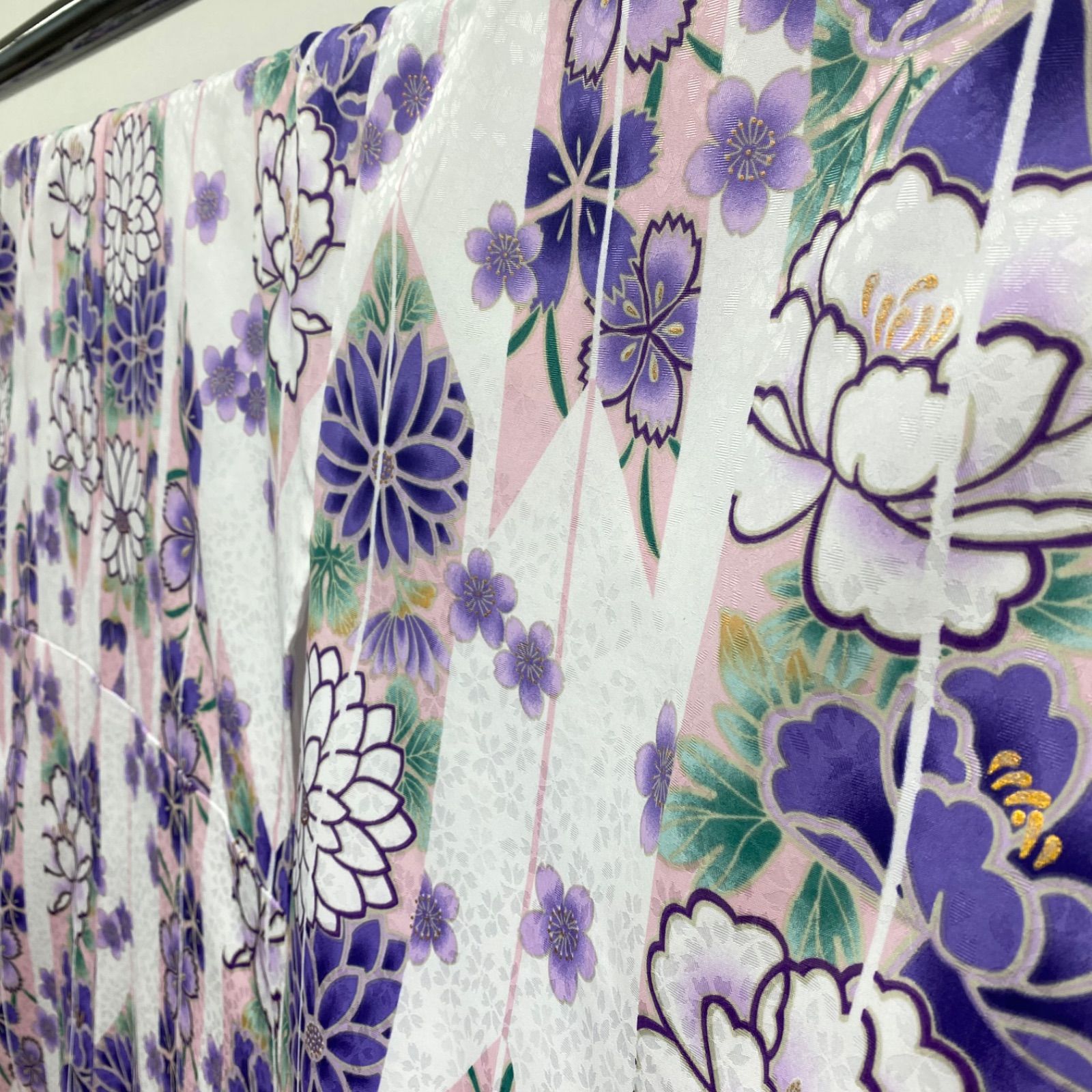 二尺袖 ポリエステル着物 紋意匠 金彩 桜 矢絣 袴向き 躾糸付きMOP443