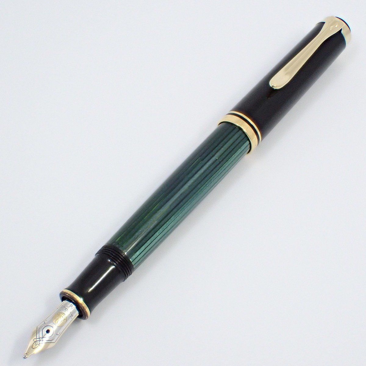 Pelikan ペリカン