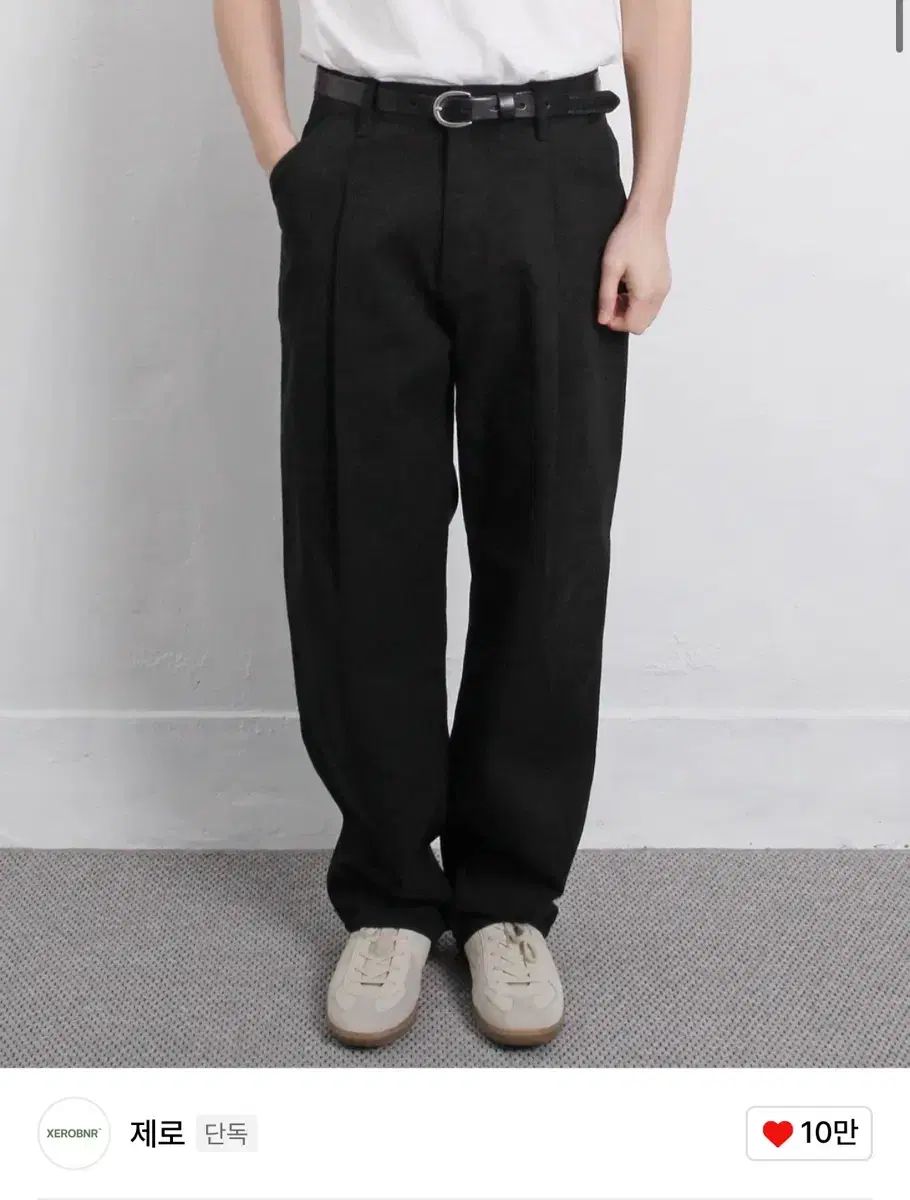XEROBu0026R Deep One Tuck Pants Cotton Black