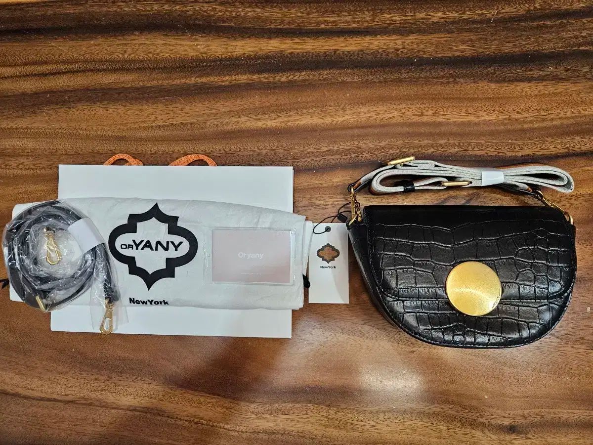 オヤニクロスバッグ商品