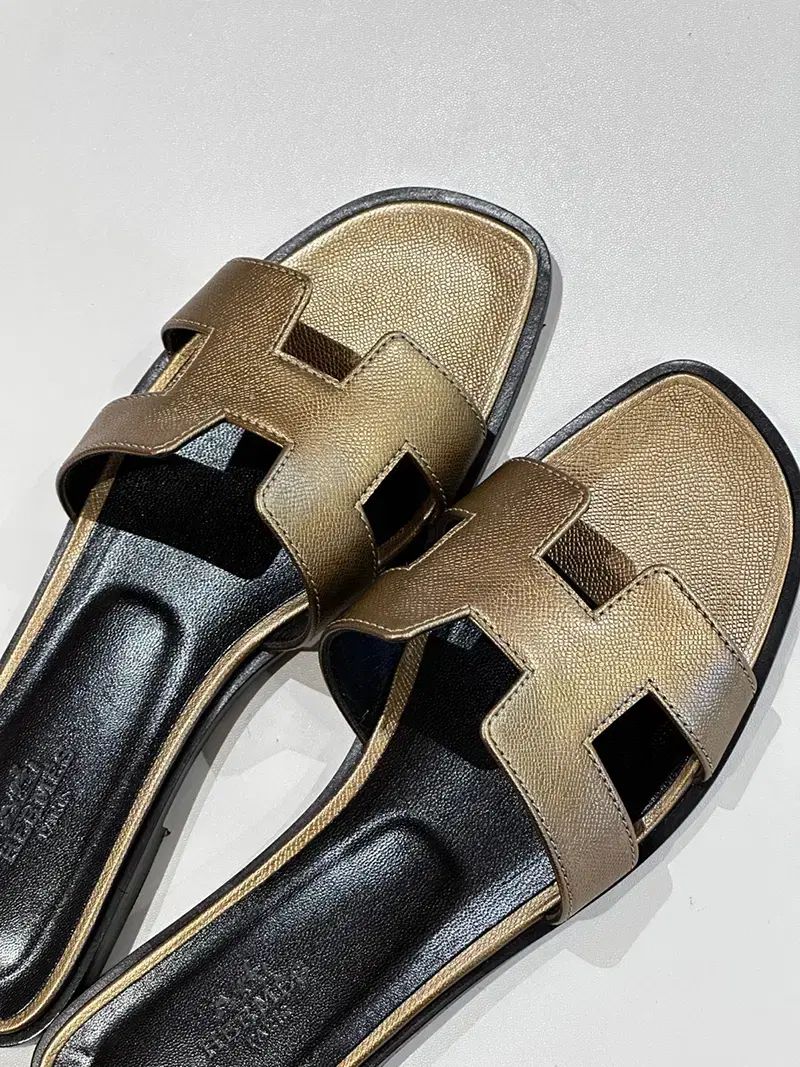 サンダル Hロゴ