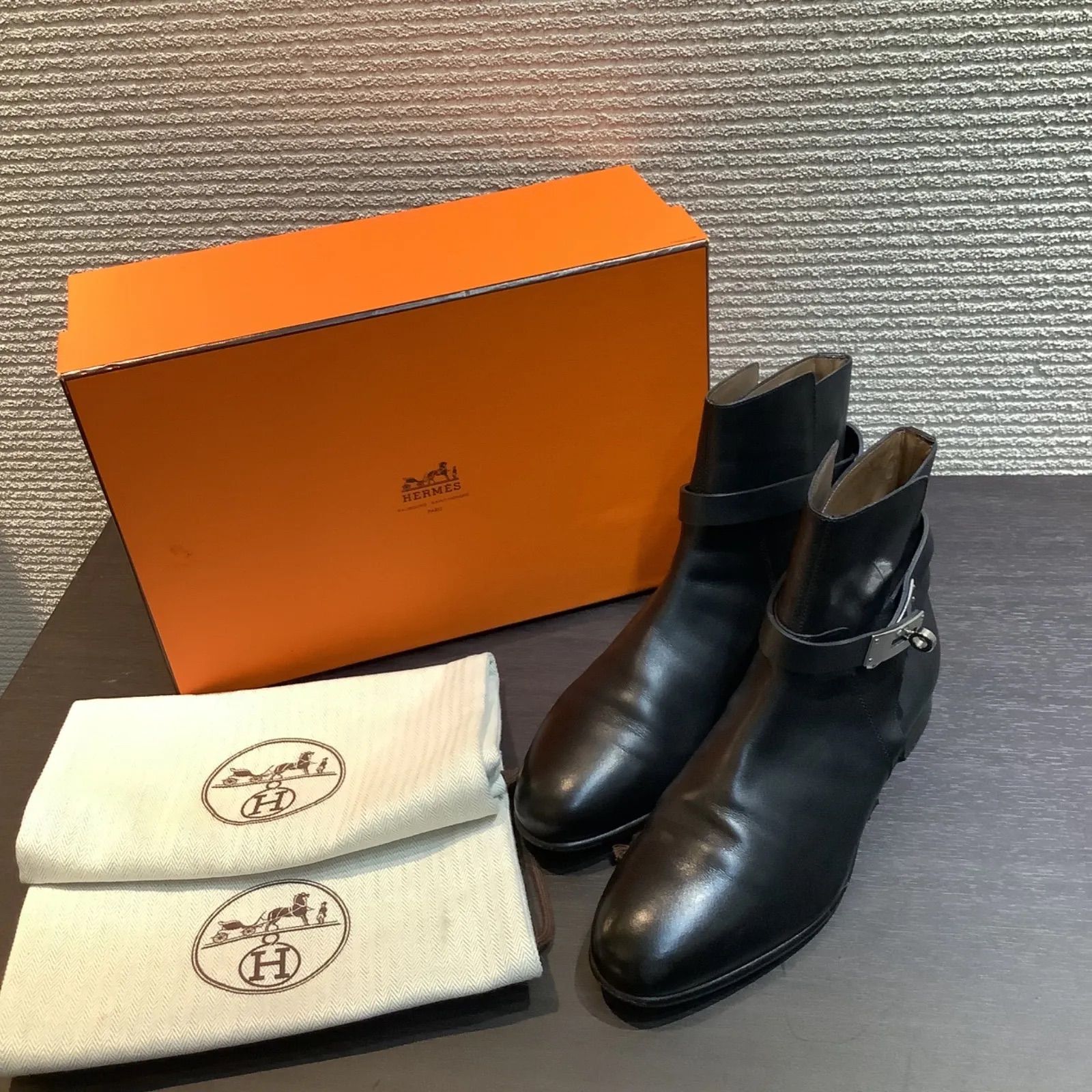 エルメス HERMES ショートブーツ ネオ ブラック 37 レディース ケリー金具 ブーツ Aランク I962