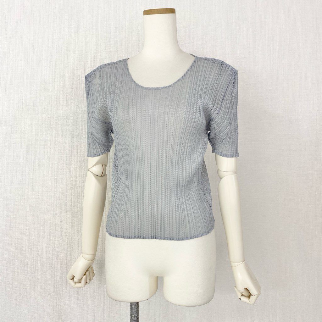 PLEATS PLEASE プリーツプリーズ イッセイミヤケ グレー 半袖 PLEATS PLEASE 良品 ISSEY MIYAKE プリーツプリーズ イッセイミヤケ