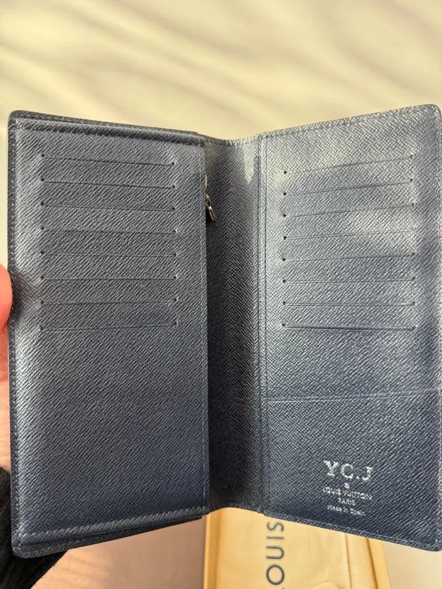 ルイヴィトン　ポルトフォイユ　ブラザ　エピ　ネイビー　モノグラム　長財布 ヴィトン☆ポルトフォイユ・ブラザ/エピ/ネイビー/長財布 ルイヴィトン