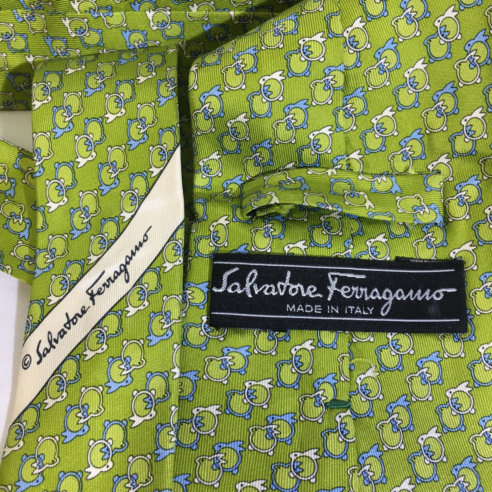 美品】Salvatore Ferragamo ネクタイ うさぎ柄 グリーン - メルカリ
