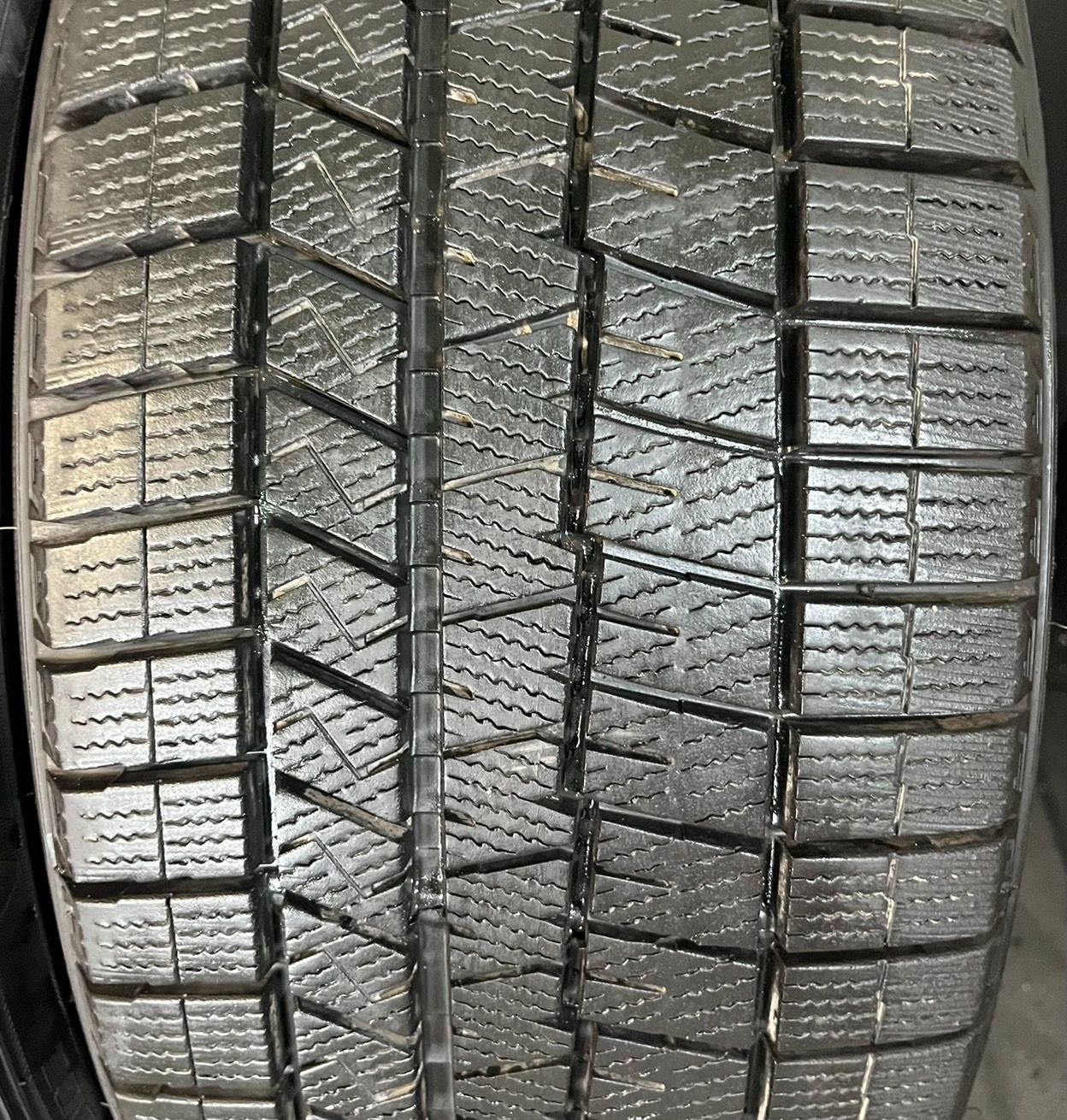 DUNLOP WINTER MAXX 225/45R17 スタッドレスタイヤ x2wm03.jpg