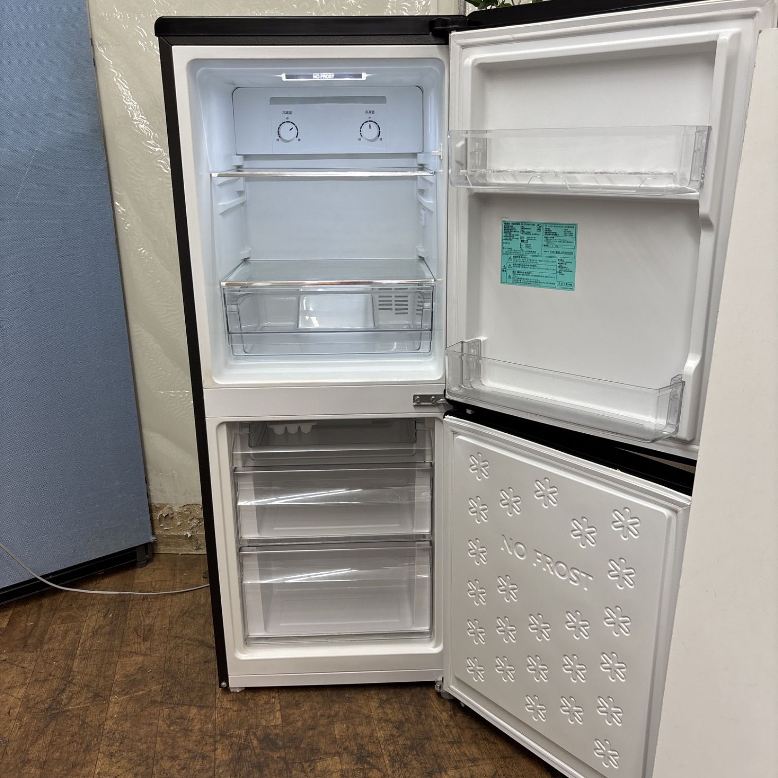 Haier 冷蔵庫　121L 美品　直接引き取り歓迎（送料分お値引きします） I472 🌈 名古屋市近郊配送設置無料！ Haier 冷蔵庫 (148L
