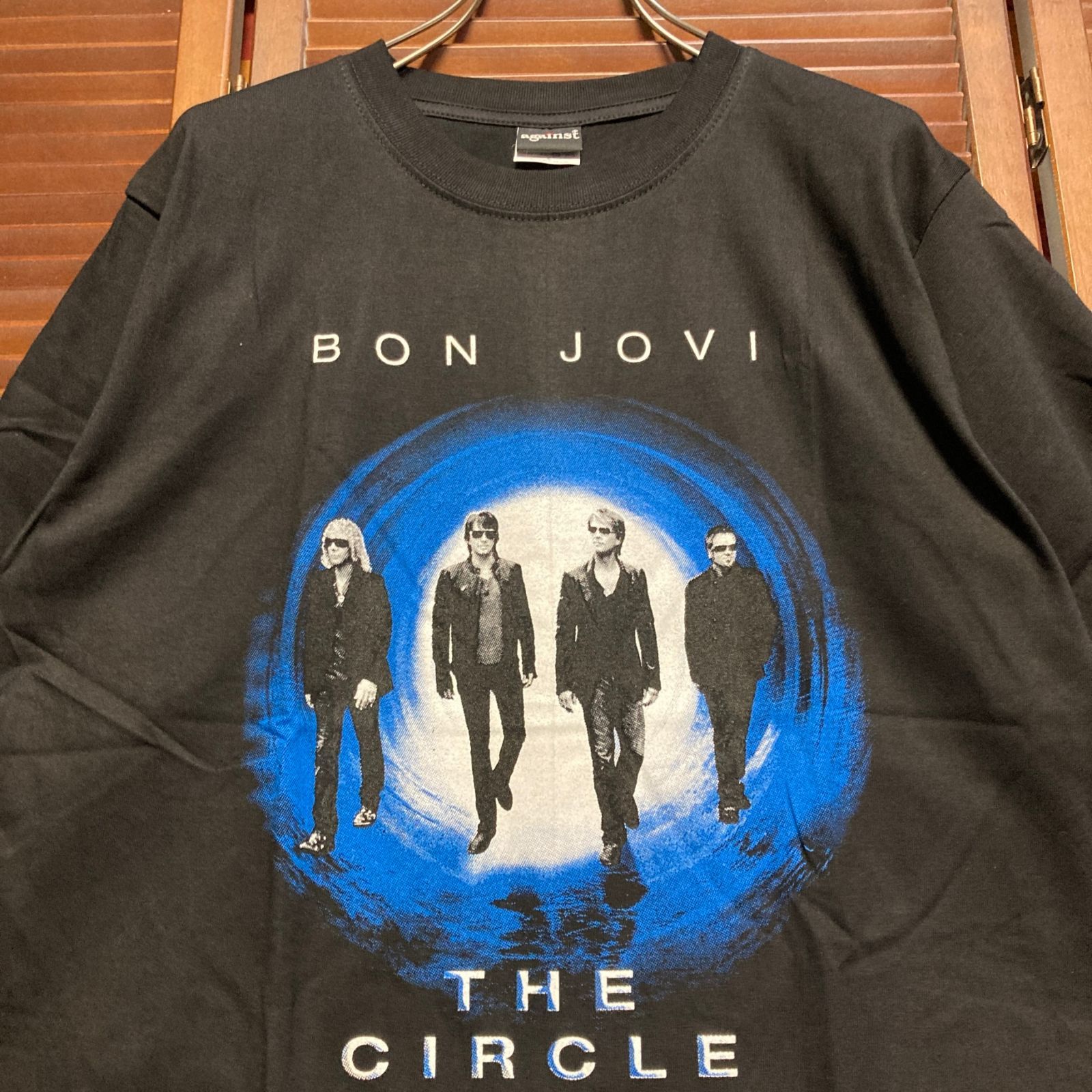 ボンジョヴィ BON JOVI 黒 バンド Tシャツ tee ティーシャツ ロック ツアー ライブ デザイン 両面 プリント 派手 奇抜 古着 ビンテージ vintage パンク メタル ラッパー アーティスト